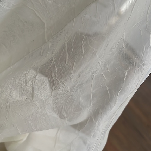 Egg Shell (off white) sheer textured curtains - Picture 3 of 4